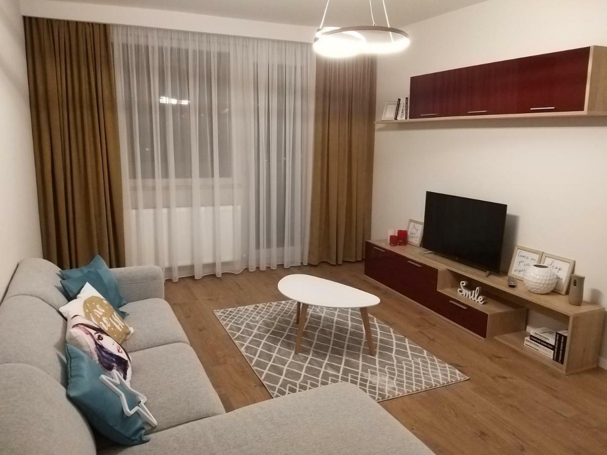 The Best Central View Apartment Oradea Extérieur photo
