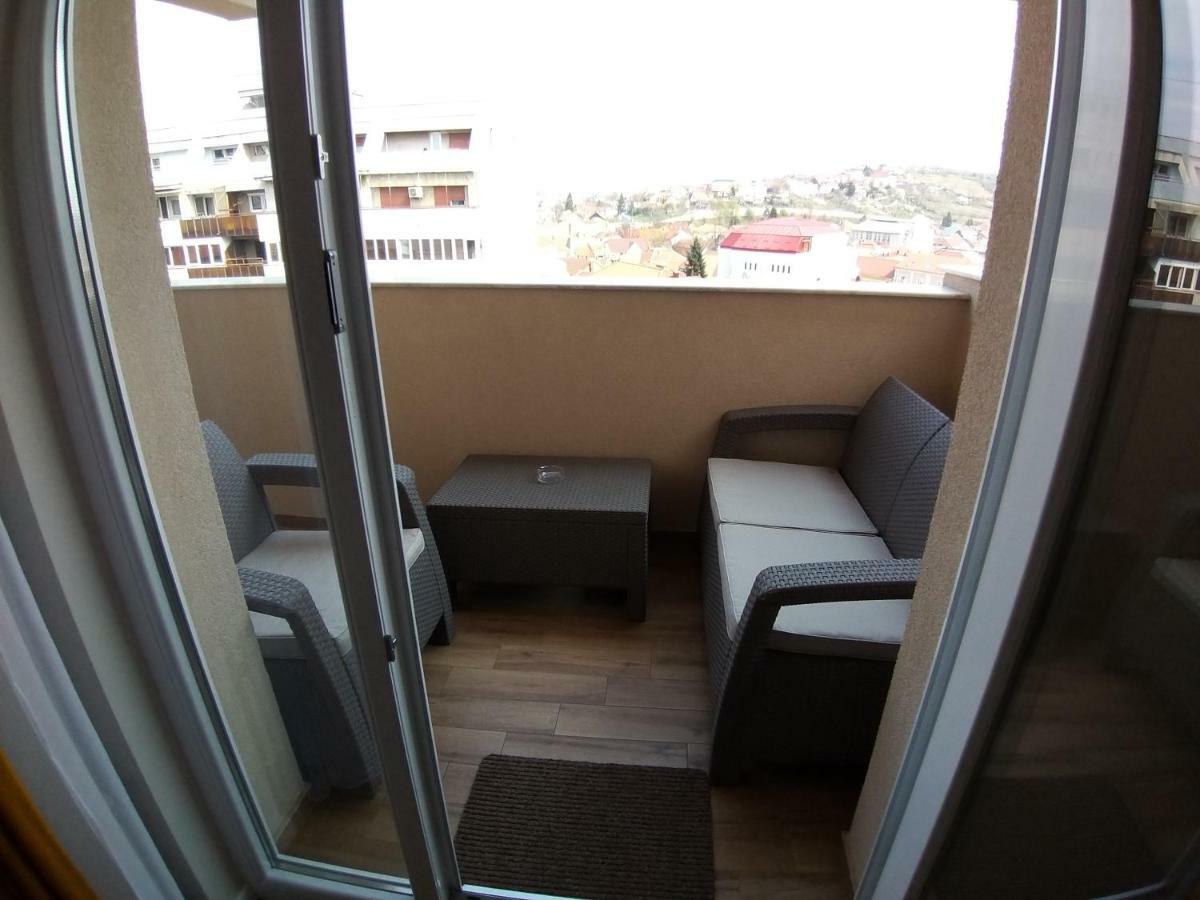 The Best Central View Apartment Oradea Extérieur photo