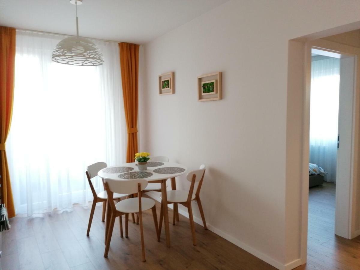 The Best Central View Apartment Oradea Extérieur photo